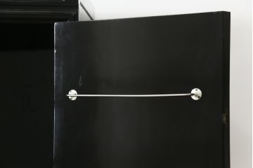 アジアンビンテージ　高級品　韓国民芸家具　圧巻の螺鈿(ラデン)細工がインパクト抜群のワードローブ(洋服タンス、収納棚、ヴィンテージ)(R-078588)