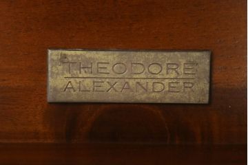 中古　美品!!　THEODORE ALEXANDER(セオドア・アレキサンダー)　シノワズリ様式　優雅な装飾が美しいチェスト(サイドチェスト、引き出し、英国)(R-078616)
