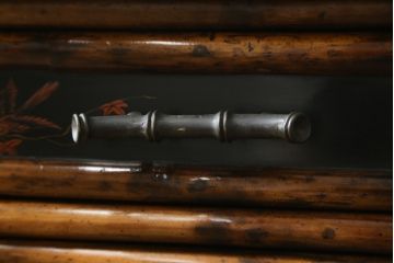中古　美品!!　THEODORE ALEXANDER(セオドア・アレキサンダー)　シノワズリ様式　優雅な装飾が美しいチェスト(サイドチェスト、引き出し、英国)(R-078616)