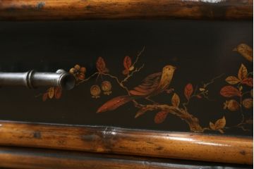 中古　美品!!　THEODORE ALEXANDER(セオドア・アレキサンダー)　シノワズリ様式　優雅な装飾が美しいチェスト(サイドチェスト、引き出し、英国)(R-078616)