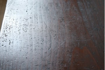 和製アンティーク　前面(欅材)　深みのある色合いが魅力的な米沢帳場箪笥　(R-078617)