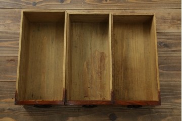 和製アンティーク　前面(欅材)　深みのある色合いが魅力的な米沢帳場箪笥　(R-078617)