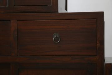 中古　美品　和の空間作りにおすすめの両面使いできる4分割階段箪笥(和箪笥、和タンス、収納箪笥)(R-078618)