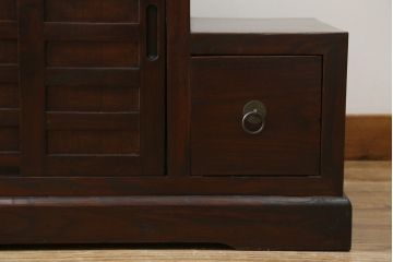 中古　美品　和の空間作りにおすすめの両面使いできる4分割階段箪笥(和箪笥、和タンス、収納箪笥)(R-078618)