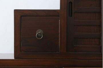 中古　美品　和の空間作りにおすすめの両面使いできる4分割階段箪笥(和箪笥、和タンス、収納箪笥)(R-078618)