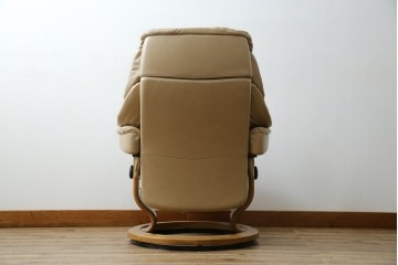 中古　EKORNES(エコーネス)　本革　オットマン付き　ロングセラー!!一番人気のストレスレス レノ クラシック(S)(レザー、アームチェア、リクライニングチェア、椅子、一人掛けソファ、1Pソファ)(定価約40万円)(R-078619)