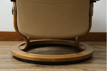 中古　EKORNES(エコーネス)　本革　オットマン付き　ロングセラー!!一番人気のストレスレス レノ クラシック(S)(レザー、アームチェア、リクライニングチェア、椅子、一人掛けソファ、1Pソファ)(定価約40万円)(R-078619)