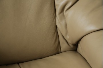 中古　EKORNES(エコーネス)　本革　オットマン付き　ロングセラー!!一番人気のストレスレス レノ クラシック(S)(レザー、アームチェア、リクライニングチェア、椅子、一人掛けソファ、1Pソファ)(定価約40万円)(R-078619)