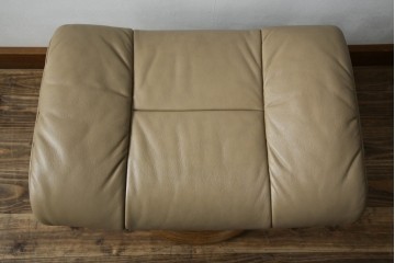 中古　EKORNES(エコーネス)　本革　オットマン付き　ロングセラー!!一番人気のストレスレス レノ クラシック(S)(レザー、アームチェア、リクライニングチェア、椅子、一人掛けソファ、1Pソファ)(定価約40万円)(R-078619)