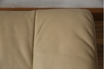 中古　EKORNES(エコーネス)　本革　オットマン付き　ロングセラー!!一番人気のストレスレス レノ クラシック(S)(レザー、アームチェア、リクライニングチェア、椅子、一人掛けソファ、1Pソファ)(定価約40万円)(R-078619)