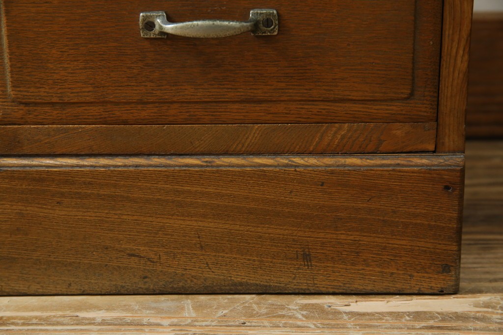 和製アンティーク　栓材　扉のデザインがお洒落な本箱　(R-078621)