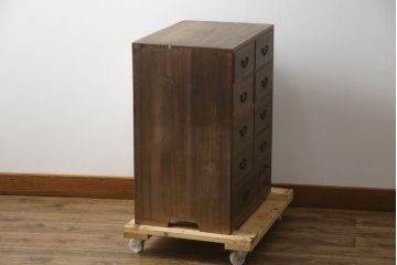 和製アンティーク　総桐(キリ)材　引き出し11杯　銅金具の素朴なデザインがノスタルジックな雰囲気を高める収納箪笥(時代箪笥、和箪笥、引き出し、サイドチェスト)(R-078627)
