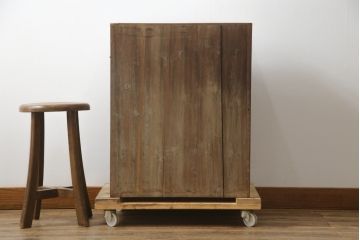 和製アンティーク　総桐(キリ)材　引き出し11杯　銅金具の素朴なデザインがノスタルジックな雰囲気を高める収納箪笥(時代箪笥、和箪笥、引き出し、サイドチェスト)(R-078627)