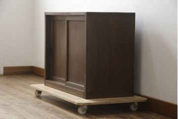 和製アンティーク　三方欅(ケヤキ)材　上杢!!　落ち着いた風合いの小ぶりな収納棚(ローボード、戸棚、テレビ台、テレビボード)(R-078628)