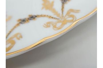フランス　BERNARDAUD(ベルナルド)　LIMOGES(リモージュ)　マリー・テレーズ　細かな花のガーランドが装飾された優雅なプレート3枚セット(MARIE THERESE、リボン、花、フラワー、金彩、大皿、磁器、洋食器)(R-078636)