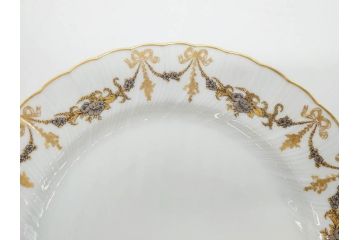 フランス　BERNARDAUD(ベルナルド)　LIMOGES(リモージュ)　マリー・テレーズ　細かな花のガーランドが装飾された優雅なプレート3枚セット(MARIE THERESE、リボン、花、フラワー、金彩、中皿、大皿、磁器、洋食器)(R-078637)