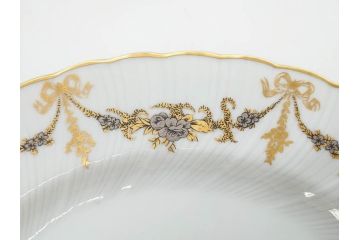 フランス　BERNARDAUD(ベルナルド)　LIMOGES(リモージュ)　マリー・テレーズ　細かな花のガーランドが装飾された優雅なプレート3枚セット(MARIE THERESE、リボン、花、フラワー、金彩、中皿、大皿、磁器、洋食器)(R-078637)