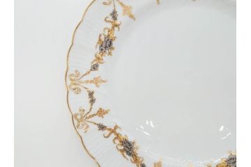 フランス　BERNARDAUD(ベルナルド)　LIMOGES(リモージュ)　マリー・テレーズ　細かな花のガーランドが装飾された優雅なプレート4枚セット(MARIE THERESE、リボン、花、フラワー、金彩、中皿、磁器、洋食器)(R-078638)