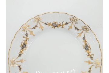 フランス　BERNARDAUD(ベルナルド)　LIMOGES(リモージュ)　マリー・テレーズ　細かな花のガーランドが装飾された優雅なプレート4枚セット(MARIE THERESE、リボン、花、フラワー、金彩、中皿、磁器、洋食器)(R-078638)