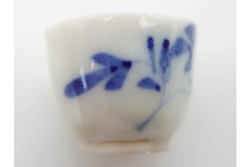 江戸〜明治期　古伊万里　雛道具　繊細に絵付けされたミニチュア和食器15点セット(染付、和食器、和皿、豆皿、変形皿、磁器、ひな祭り、ままごと、湯呑)(R-078641)