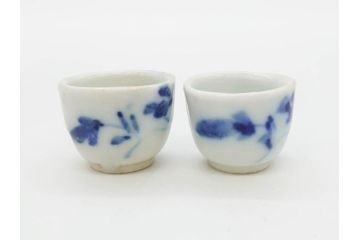 江戸〜明治期　古伊万里　雛道具　繊細に絵付けされたミニチュア和食器15点セット(染付、和食器、和皿、豆皿、変形皿、磁器、ひな祭り、ままごと、湯呑)(R-078641)