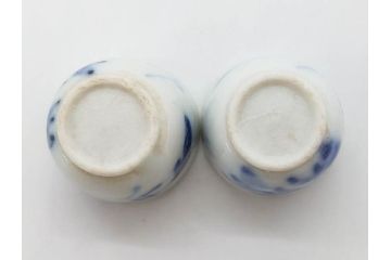 江戸〜明治期　古伊万里　雛道具　繊細に絵付けされたミニチュア和食器15点セット(染付、和食器、和皿、豆皿、変形皿、磁器、ひな祭り、ままごと、湯呑)(R-078641)