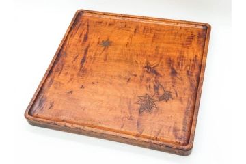 ビンテージ　大正〜昭和初期　彫刻　栃の木(トチノキ)　紅葉のワンポイントが魅力的な角盆(もみじ、ヴィンテージ、トレイ、トレー、お盆)(R-078644)