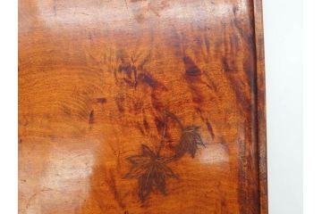 ビンテージ　大正〜昭和初期　彫刻　栃の木(トチノキ)　紅葉のワンポイントが魅力的な角盆(もみじ、ヴィンテージ、トレイ、トレー、お盆)(R-078644)