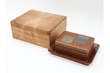時代物　網代(あじろ)編み　彫金　和の風情を感じる煙草盆(松、舟、山水鳥図、タバコ盆、たばこ盆、小物入れ、小箱、箱付き)(R-078646)