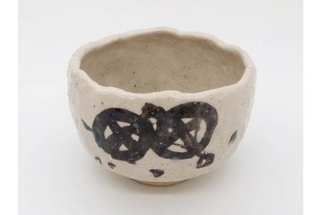 矢野景川　志野茶碗　約12cm　3.9寸　素朴で温かみを感じる抹茶碗(茶器、茶道具、茶陶、三寸九分、和食器、共箱付き)(R-078647)