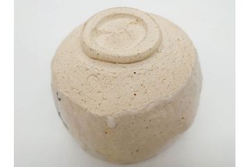 矢野景川　志野茶碗　約12cm　3.9寸　素朴で温かみを感じる抹茶碗(茶器、茶道具、茶陶、三寸九分、和食器、共箱付き)(R-078647)
