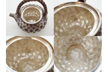 純銀　服部製　茶器揃　在銘作家物　合計972g　槌目模様が魅力的な重厚感のある茶器揃(銀瓶、湯瓶、煎茶道具、服部時計店、シルバー、茶道具、湯沸かし、急須、茶托、和食器、共箱付き、説明書付き)(R-078648)
