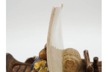 伊東陶山　高さ約20cm　細部まで丁寧に作られた宝舟(商売繁盛、宝船、縁起物、帆船、七福神、八仙、置物、オブジェ、共箱付き)(R-078649)