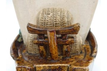 伊東陶山　高さ約20cm　細部まで丁寧に作られた宝舟(商売繁盛、宝船、縁起物、帆船、七福神、八仙、置物、オブジェ、共箱付き)(R-078649)