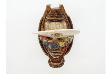 伊東陶山　高さ約20cm　細部まで丁寧に作られた宝舟(商売繁盛、宝船、縁起物、帆船、七福神、八仙、置物、オブジェ、共箱付き)(R-078649)