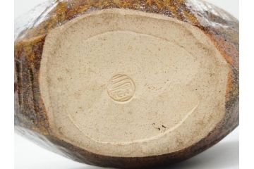 伊東陶山　高さ約20cm　細部まで丁寧に作られた宝舟(商売繁盛、宝船、縁起物、帆船、七福神、八仙、置物、オブジェ、共箱付き)(R-078649)