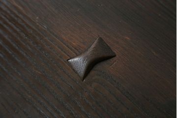 和製ビンテージ　栗材　浮造り仕上げ　落ち着いた和の雰囲気作りにおすすめの座卓(ローテーブル、センターテーブル、リビングテーブル、ヴィンテージ)(R-078656)