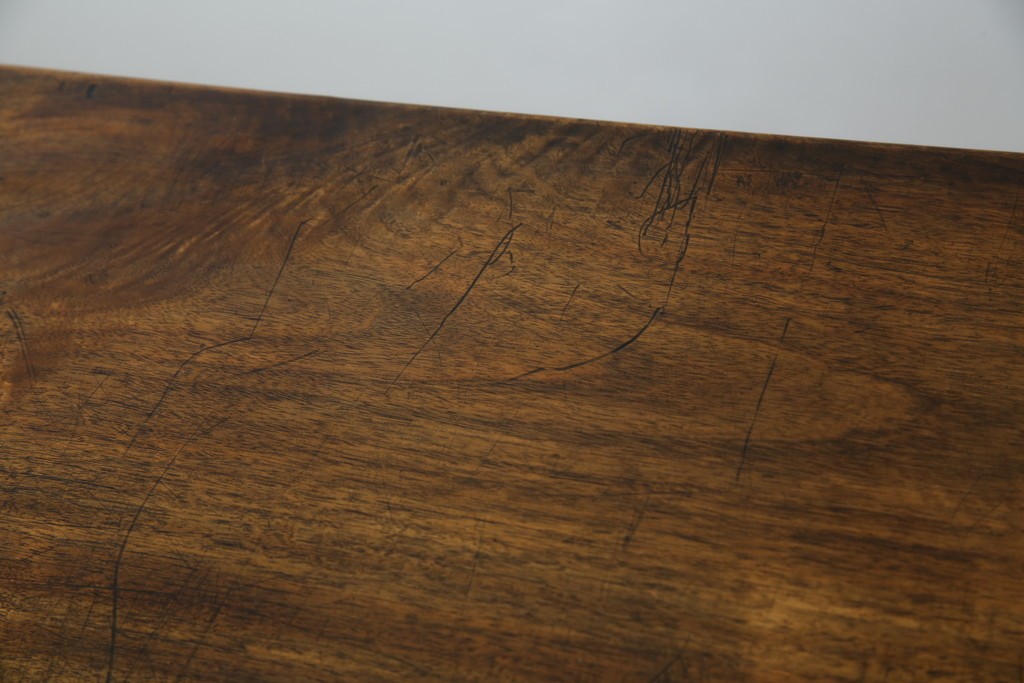 和製アンティーク　高級品!!　総楠(クス)材　前面バーズアイ　銅金具　落ち着きのある佇まいが魅力的な二段重ね時代箪笥　(R-078659)