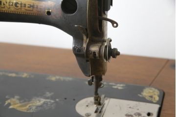 ジャンク品　SINGER(シンガー)社　お洒落なアンティークの空間を演出するミシンテーブル(シンガーミシン、ミシン台、ディスプレイ、工業用ミシン、店舗什器)(R-078663)