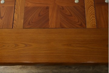 中古　美品　伝統木芸士　石橋武士作　欅(ケヤキ)材　重厚感のある大型サイズの囲炉裏テーブル　(R-078664)