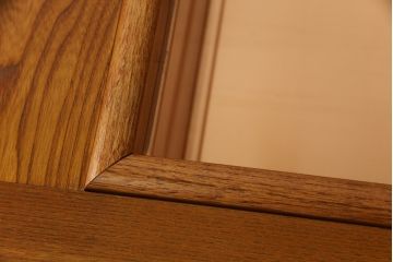 中古　美品　欅(ケヤキ)材　伝統木芸士　石橋武士作　重厚感のある佇まいと美しい木目が魅力的な大型サイズの囲炉裏テーブル(長火鉢、木製火鉢、ダイニングテーブル、食卓、4人掛け、6人掛け)(R-078664)