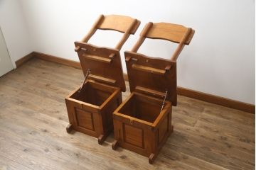 中古　伝統木芸士　石橋武士作　欅(ケヤキ)材　上質な和の空間づくりに活躍する1人掛けベンチ2脚セット(板座チェア、椅子、イス、バラ売り可能)(定価2脚で約15万6千円)(R-078666)