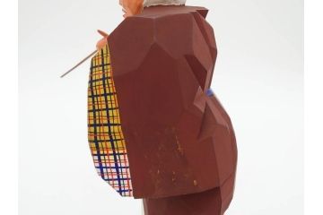 大正　春日有職　奈良人形師 染川宗進　一刀彫　尉(おじいさん)高さ約23cm/姥(おばあさん)高さ約21cm　繊細に絵付けされた高砂人形2体セット(縁起物、夫婦円満、長寿、共箱付き)(R-078686)　