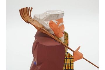 大正　春日有職　奈良人形師 染川宗進　一刀彫　尉(おじいさん)高さ約23cm/姥(おばあさん)高さ約21cm　繊細に絵付けされた高砂人形2体セット(縁起物、夫婦円満、長寿、共箱付き)(R-078686)　
