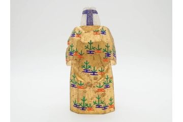 大正　春日有職　奈良人形師 染川宗進　一刀彫　尉(おじいさん)高さ約23cm/姥(おばあさん)高さ約21cm　繊細に絵付けされた高砂人形2体セット(縁起物、夫婦円満、長寿、共箱付き)(R-078686)　