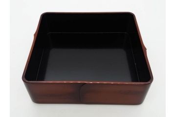 戦前　当時物　林九兵衛製　日本橋木屋本店　竹塗　四段　素材を生かしたデザインが魅力的な重箱(四段重箱、漆器、お重、共箱付き)(R-078691)