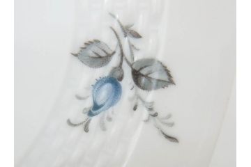 ドイツ　HUTSCHENREUTHER(フッチェンロイター)　ローズ　柔らかな色彩で描かれたバラのデザインが可愛らしいスープカップ&ソーサー6客セット(バラ、薔薇、ブルーローズ、ダブルハンドル、皿、プレート、洋食器)(R-078693)