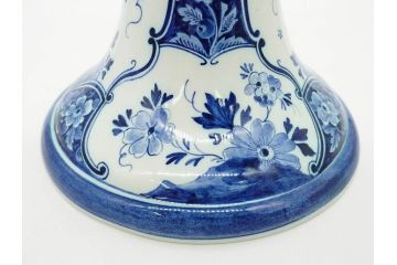 ジャンク品　ビンテージ　オランダ　DELFT(デルフト)　ブルーハンドペイント　細かな染付に匠の技が光る置時計(風車、花、フラワー、草花、風景、ヴィンテージ、陶器)(R-078694)