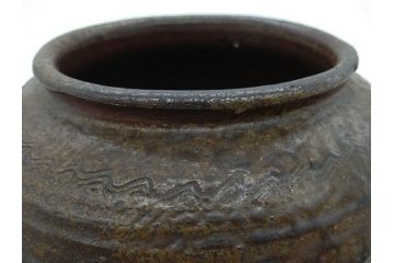 室町時代　古備前焼　波状文　高さ 約23cm　素朴な味わいがある壺(花生、花瓶、花器、花入れ、壷)(R-078695)
