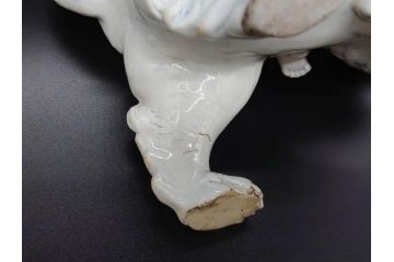時代物　焼物　磁器　高さ 約17cm　白磁唐獅子観音像(中国?、置物、オブジェ、中国美術、仏教美術)(R-078696)